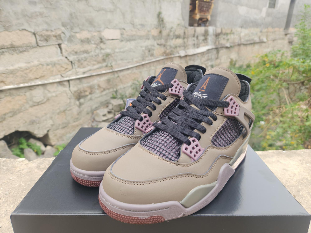 Air Jordan 4 Retro Mocha Brown Sneakers
