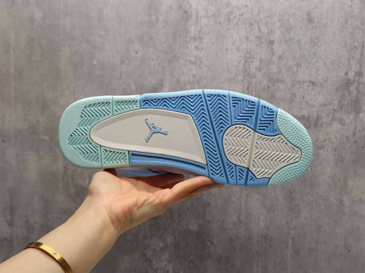 Air Jordan 4 Retro "Forget Me Not"