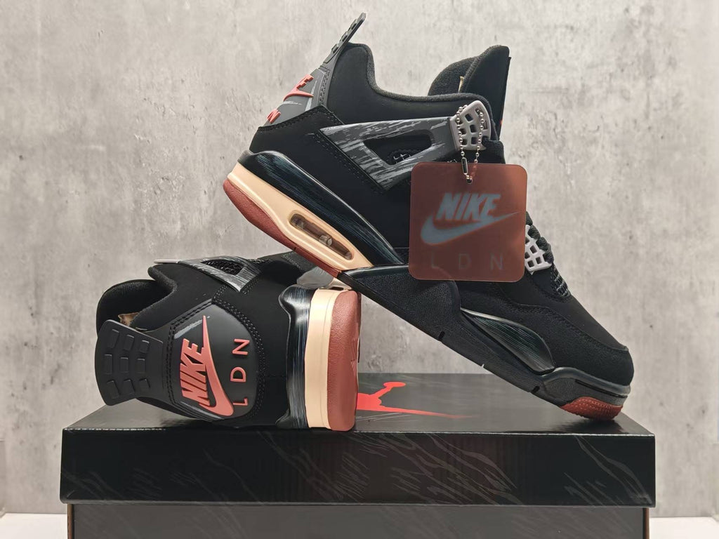 Air Jordan 4 Retro "London" Sneakers