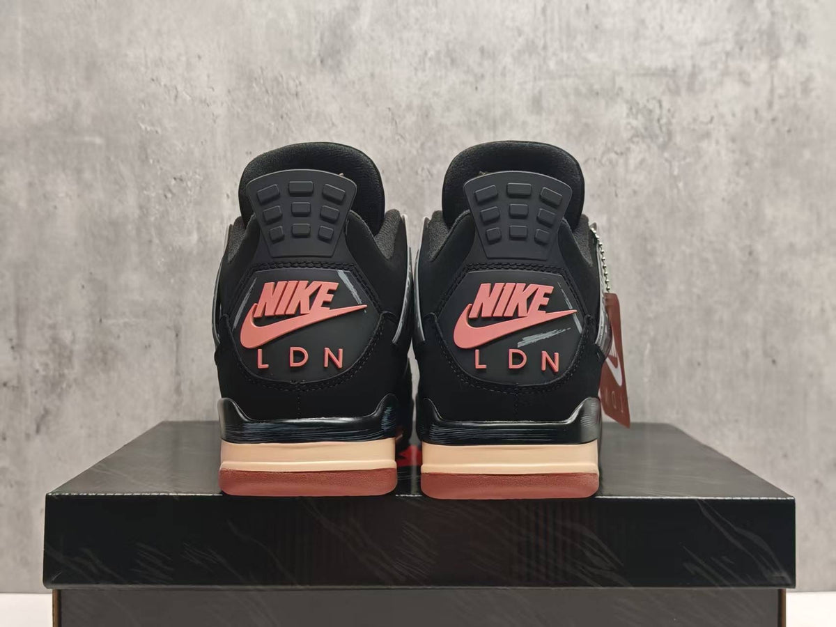 Air Jordan 4 Retro "London" Sneakers
