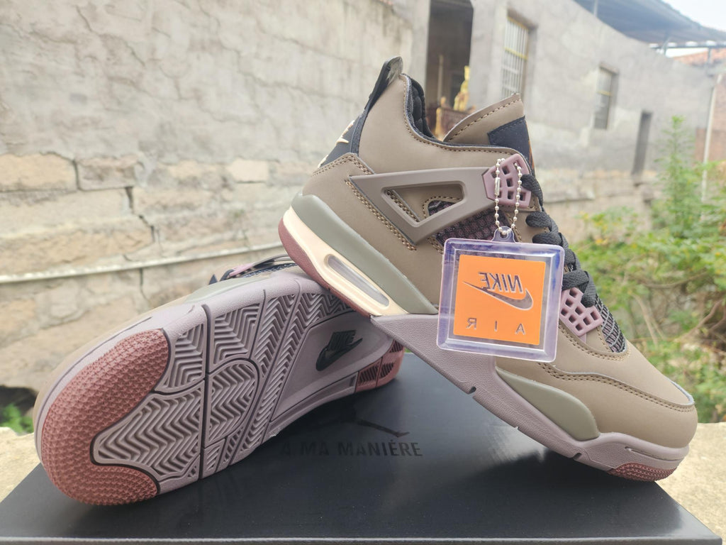 Air Jordan 4 Retro Mocha Brown Sneakers