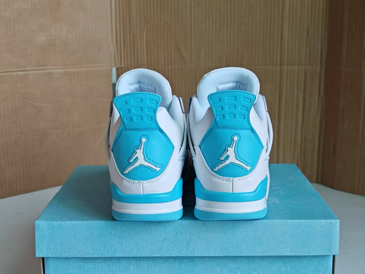 Air Jordan 4 Retro "White Aluminum" Ice Blue