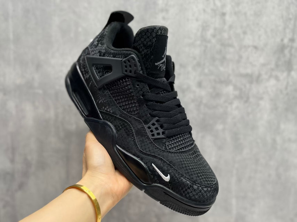 Air Jordan 4 Retro "Black Mamba"